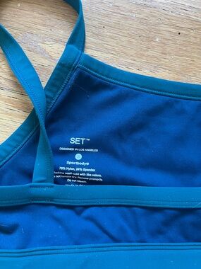 SET active Sports body colorblock sports bra blue and green